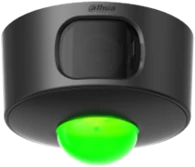 Câmera de detecção de vagas com a luz indicadora acesa em verde